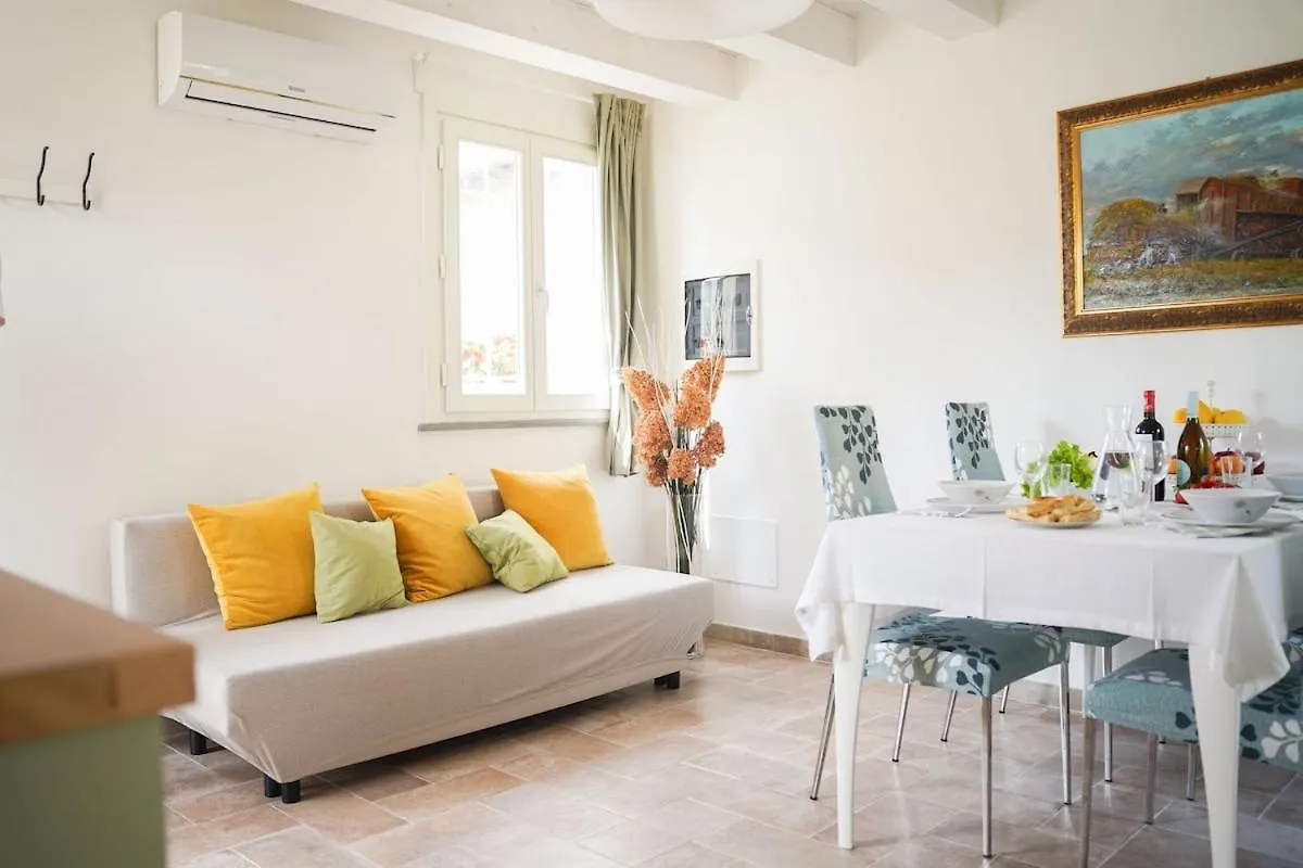 Casetta Di Paola Lucca Holiday home